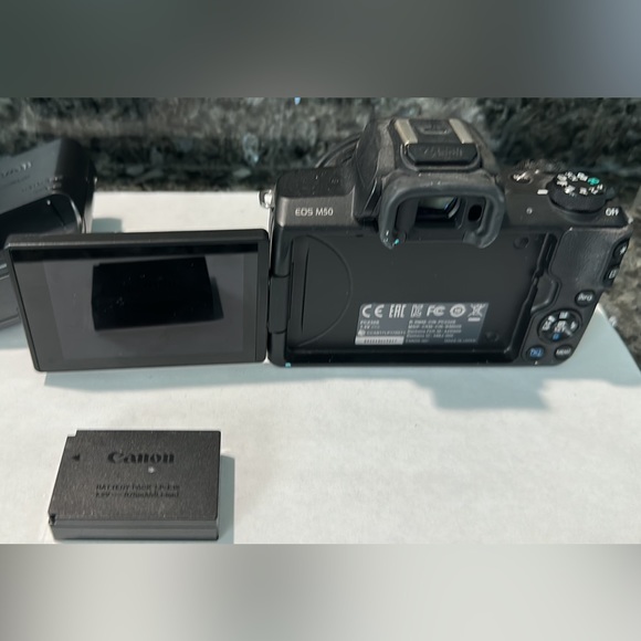 Canon m50 mark ii - Picture 1 of 2